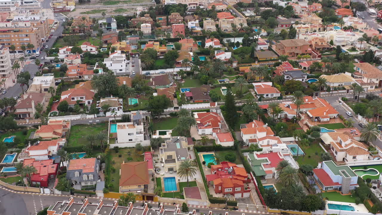 로케타스 데 마르 (roquetas de mar) 에 있는 럭셔리 빌라, 공중 풍경, 수영장, 나무, 집