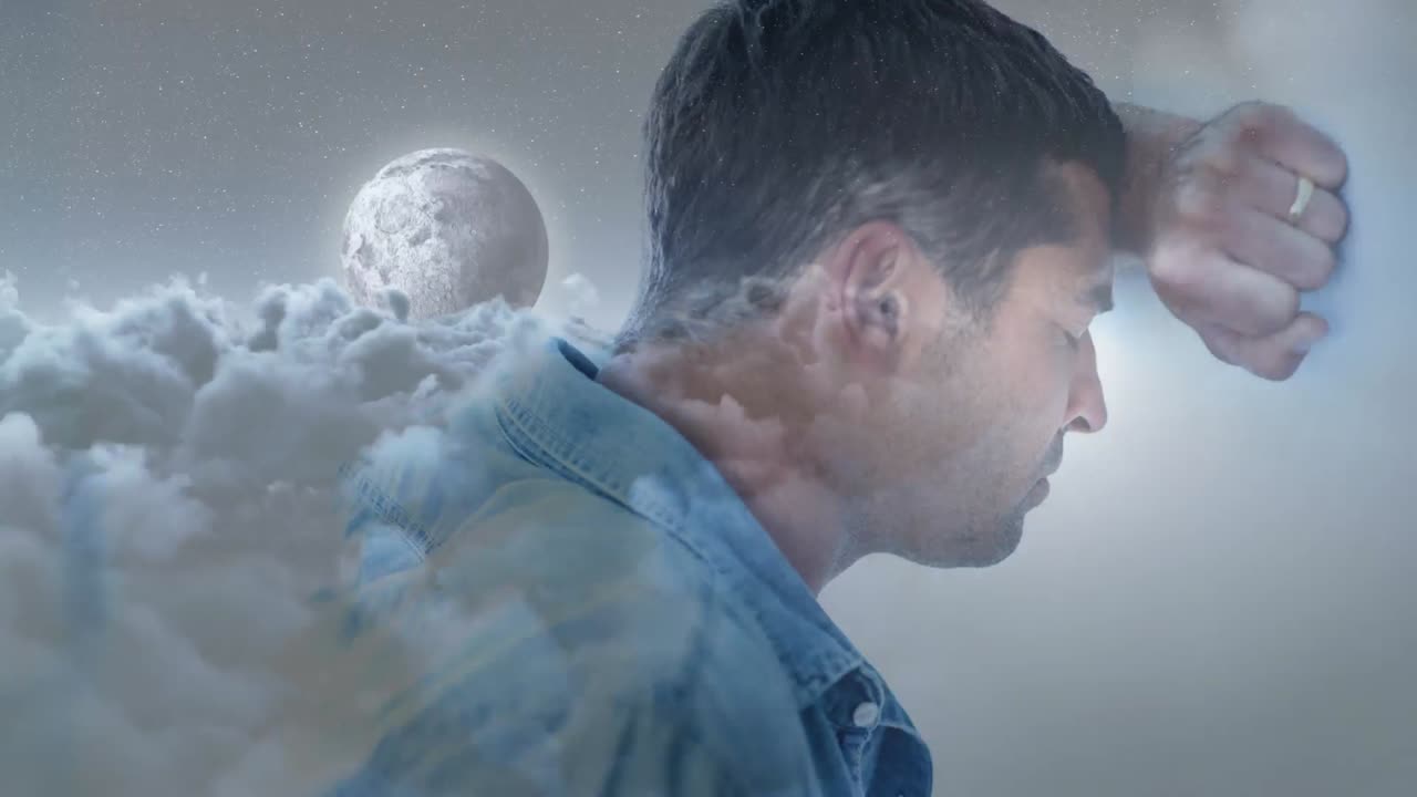 우울한 남자가 벽에 머리를  ⁇ 고 4k