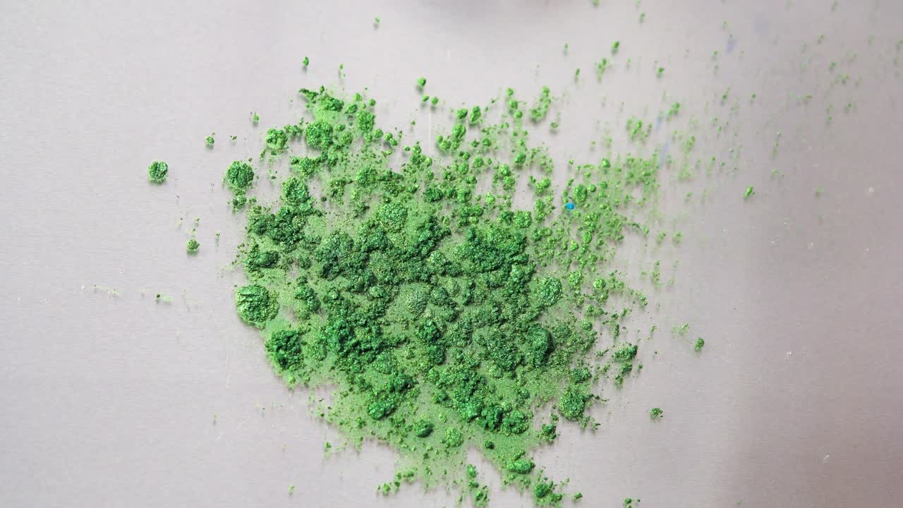 salpicaduras de polvo de colores