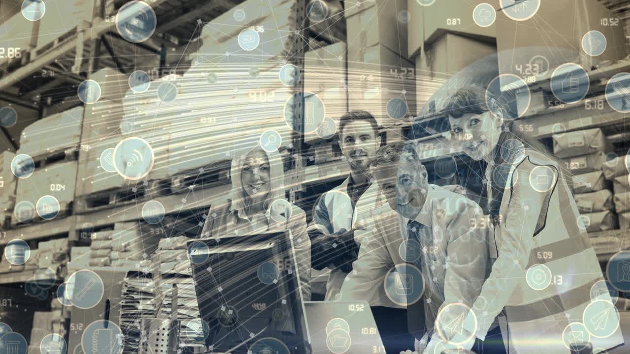 컴퓨터를 사용하는 사람들에 대한 디지털 아이콘으로 연결 네트워크의 애니메이션