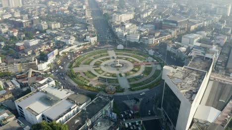 wongwian yai roundabout in bangkok