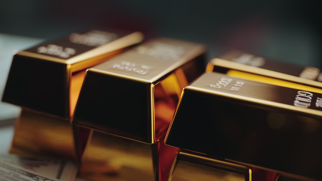 금 막대기 쌓여