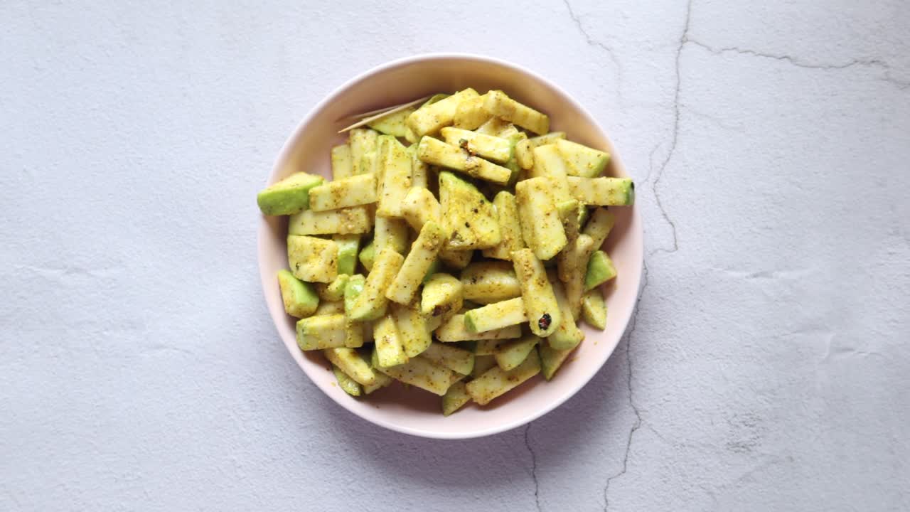 테이블 위 에 있는 과자  ⁇ 어리 의 클로즈업