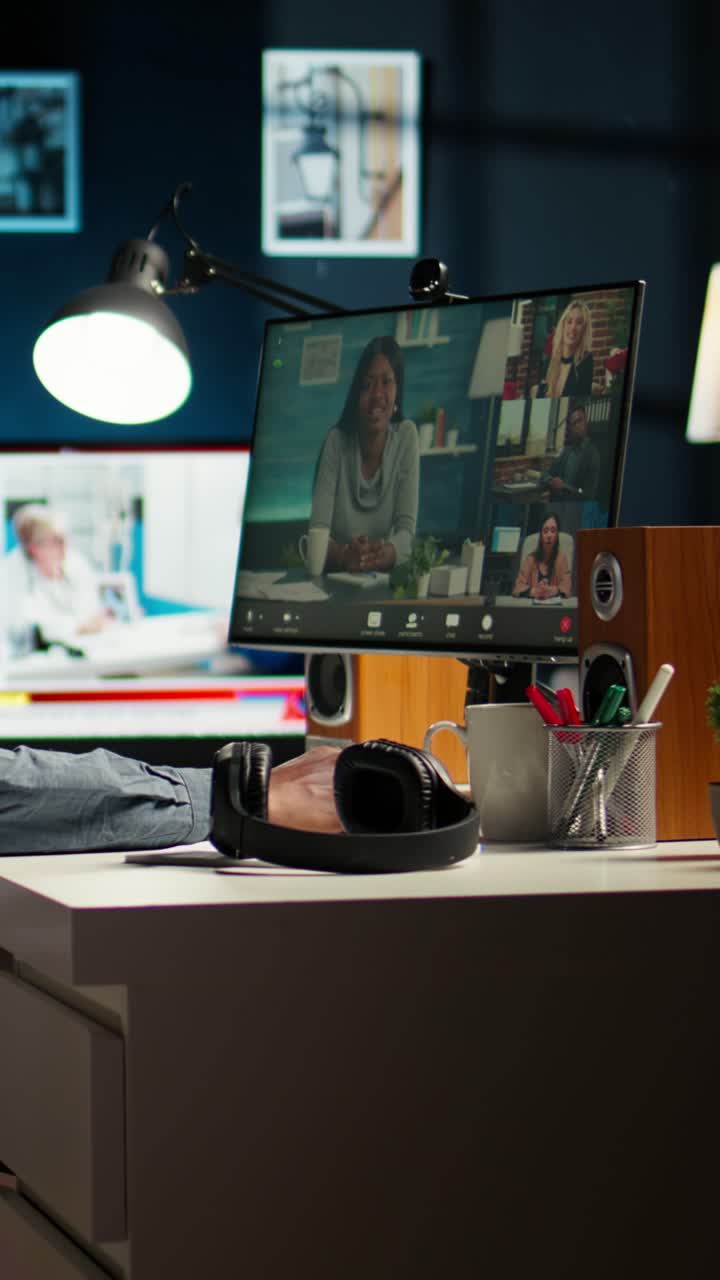 Video call on computer