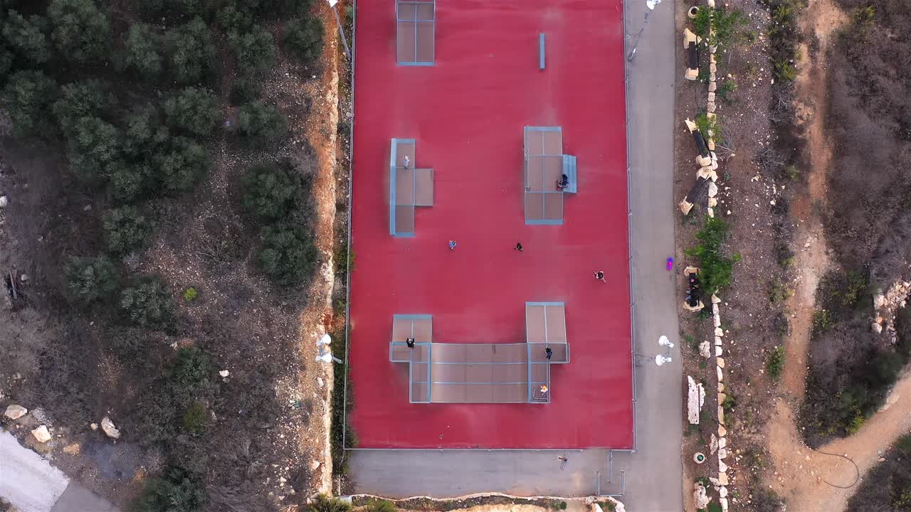 vista aérea de un parque de patinaje