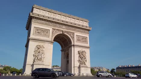 arc de triomphe in paris, france