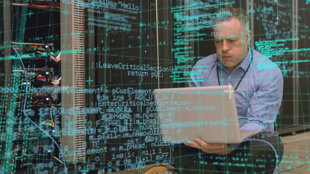 animación del procesamiento de datos sobre un hombre de negocios que usa una computadora portátil