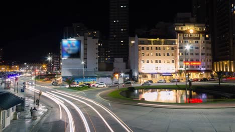 Night-Time-Lapse-at-Rotonda-Alberdi,-Mar-del-Plata,-Argentina