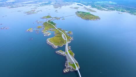 Imágenes-Aéreas-De-La-Carretera-Del-Océano-Atlántico-Noruega