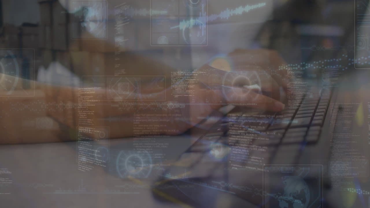 animación del escaneo del alcance y el procesamiento de datos sobre las manos escribiendo en el teclado