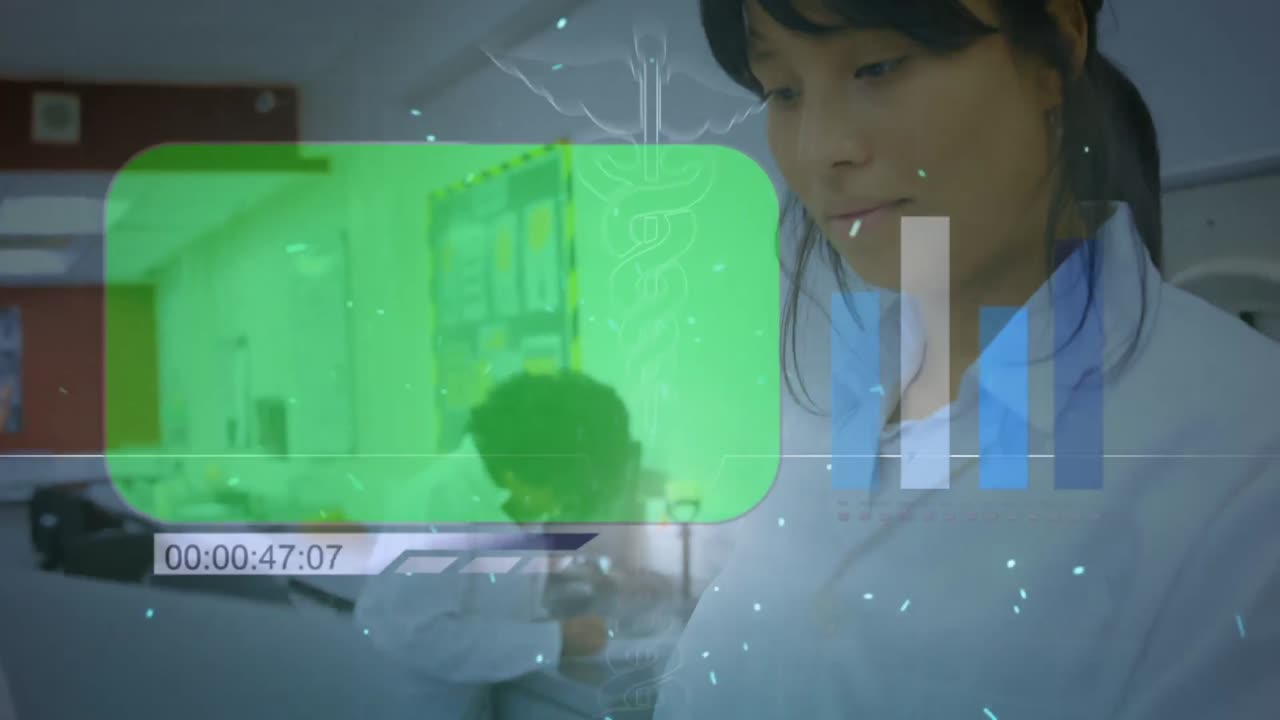 스크린과 시계의 애니메이션 두 인종의 여성 실험실 직원