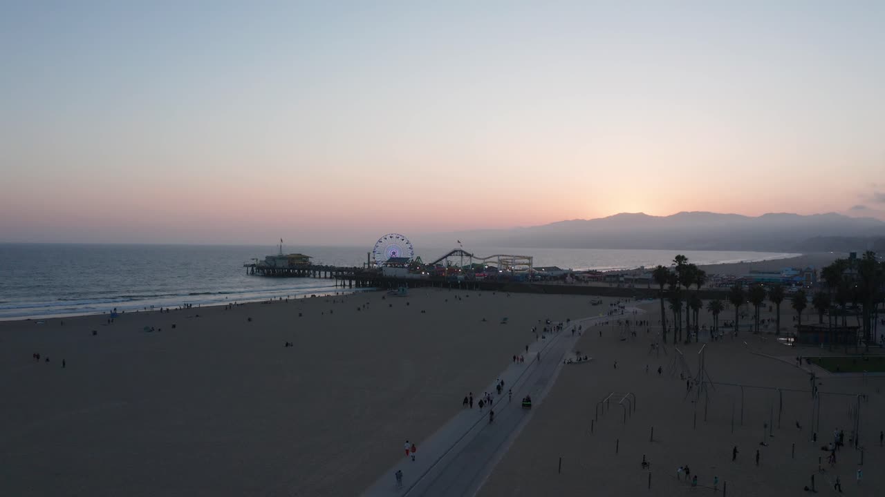 캘리포니아 로스 앤젤레스 의 산타 모니카 피어 의 넓은 공중 촬영