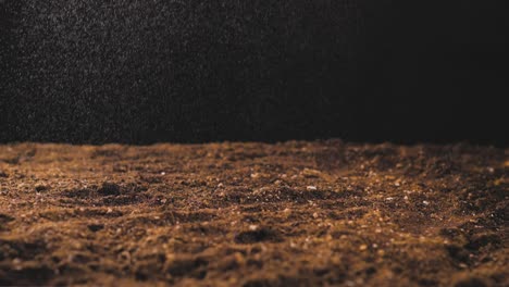 gotas de agua que caen en el suelo