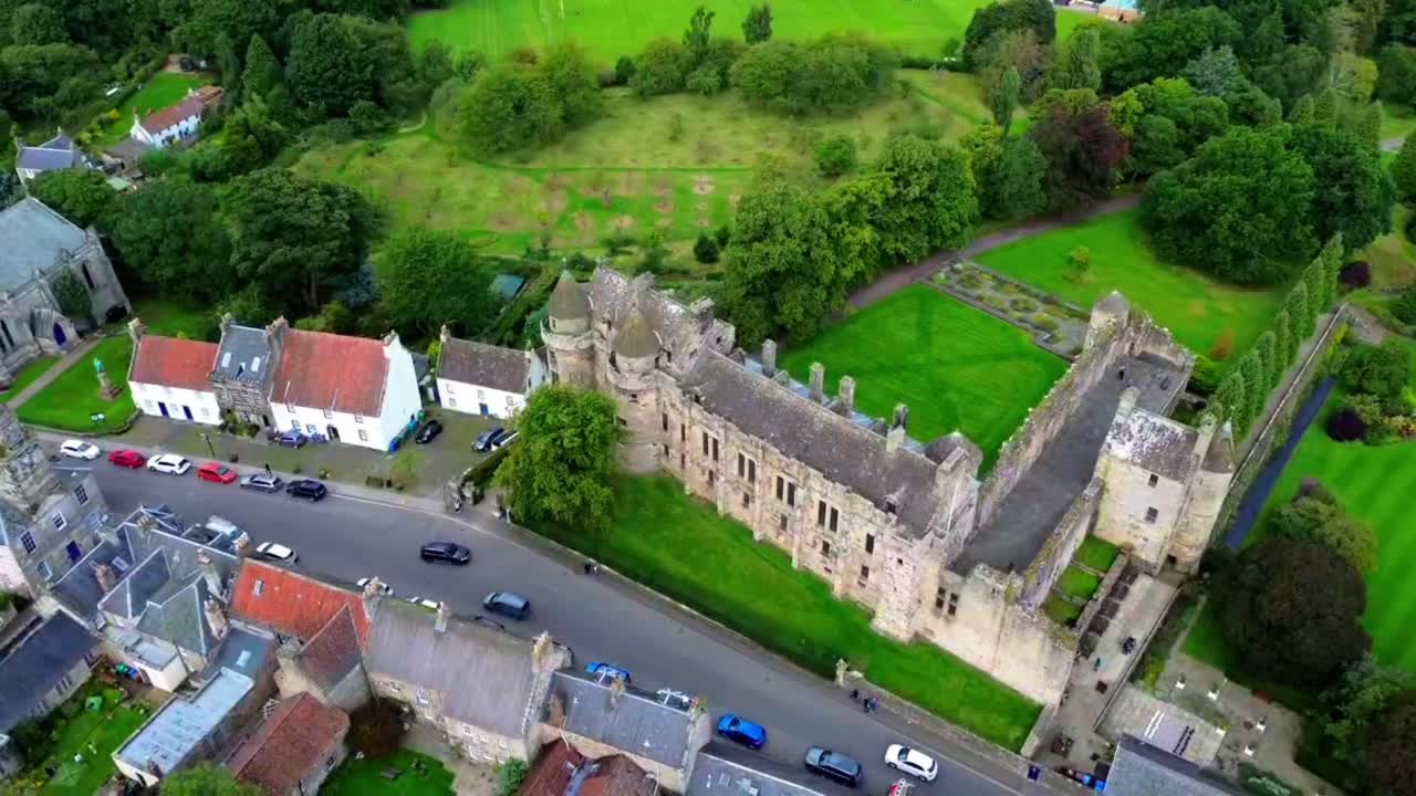 Outlander Locations, Falkland Village, Local Community Neighbourhood