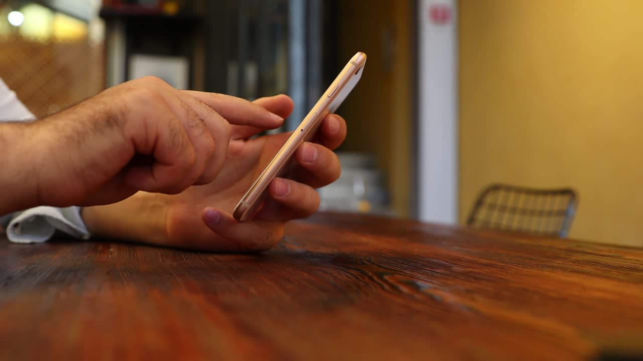 Utilizzo Dispositivo Smart al Ristorante