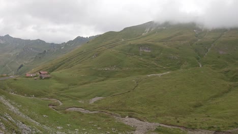 Serene-alpine-valley-in-Swiss-Alps-on-cloudy-day