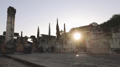 Sonnenuntergang-über-Historischen-Antiken-Ruinen