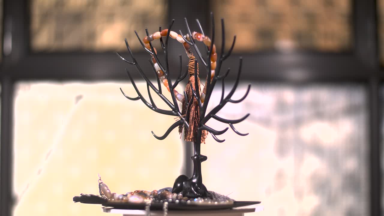 가젤 에 은 보석 구슬 플라스틱 모델 회전 테이블 빠른 움직임