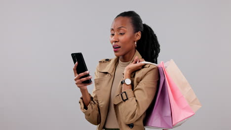 Mujer,-No-Y-Teléfono-En-Bolsa-De-Compras.