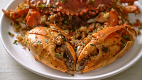 stir fried crab with spicy salt - pepper - seafood style