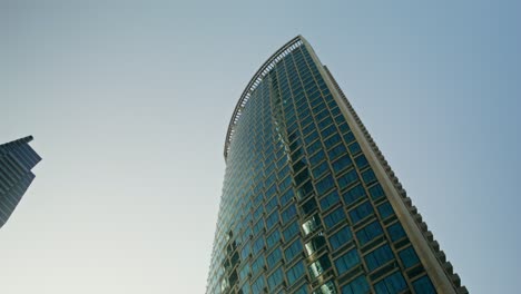 arquitectura moderna de los rascacielos