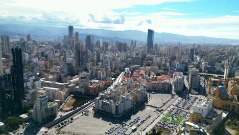 Drohnenaufnahme-Der-Hauptstadt-Beirut,-Libanon,-Heißer-Sonniger-Tag-Mit-Blauem-Himmel