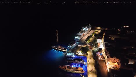 Puerto-De-Korcula-En-La-Noche