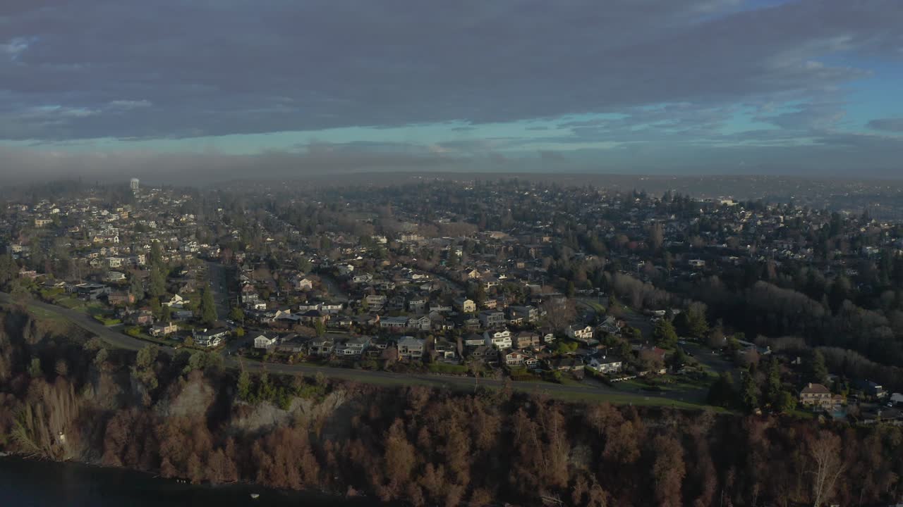 마그놀리아 시애틀 동네의 해변과 절벽