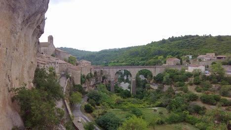 Minerve-Ist-Eines-Der-Schönsten-Und-Historischsten-Dörfer-Südfrankreichs