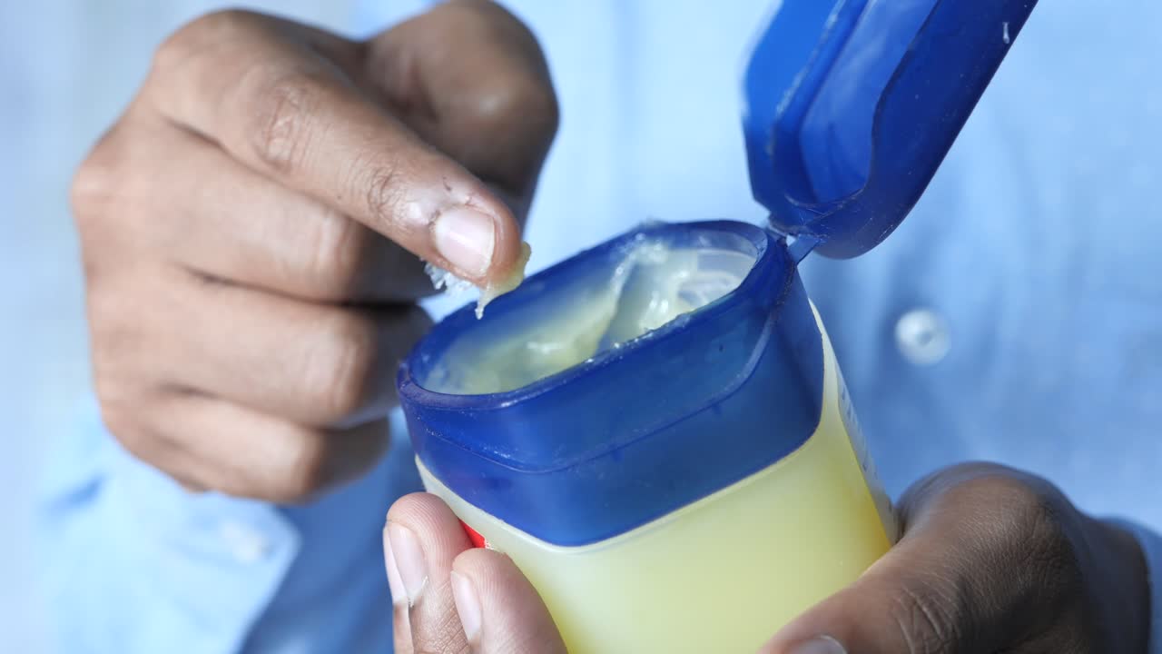 aplicación de la crema o ungüento