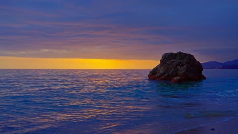 empty cloudy beach sunset loop