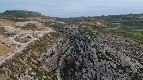 Aerial-Flight-Along-The-Canyon