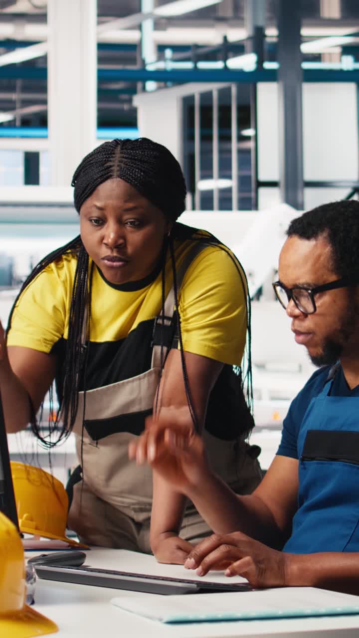 Vertical Video Photovoltaics factory team reviews solar panels manual production