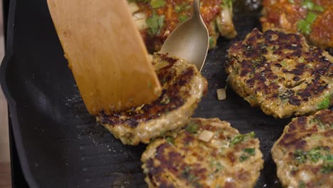 Kebbeh-Kebab-Arabian-Food,-Pan-Fried-Grilled-Minced-Lamb-Patties-with-Herbs,-Halal-Turkish-Lebanese-Middle-East-Burger-Paddies