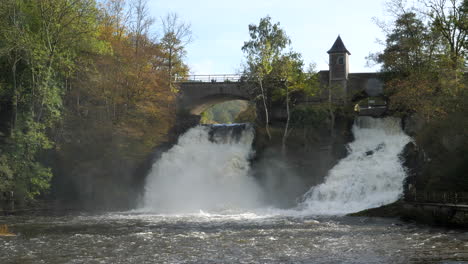 Hermosa-Cascada-De-Coo-En-Un-Día-Soleado.-Bélgica.-Estático