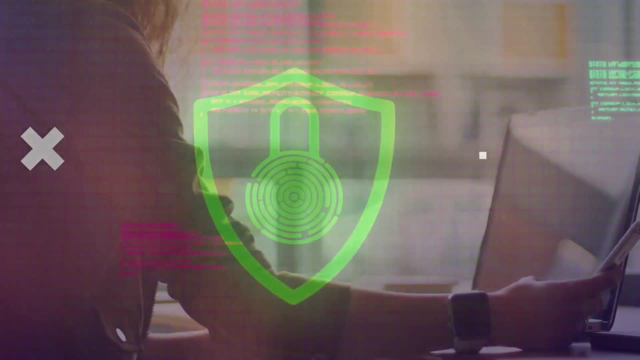 animación del procesamiento de datos y el globo sobre las manos utilizando el portátil.