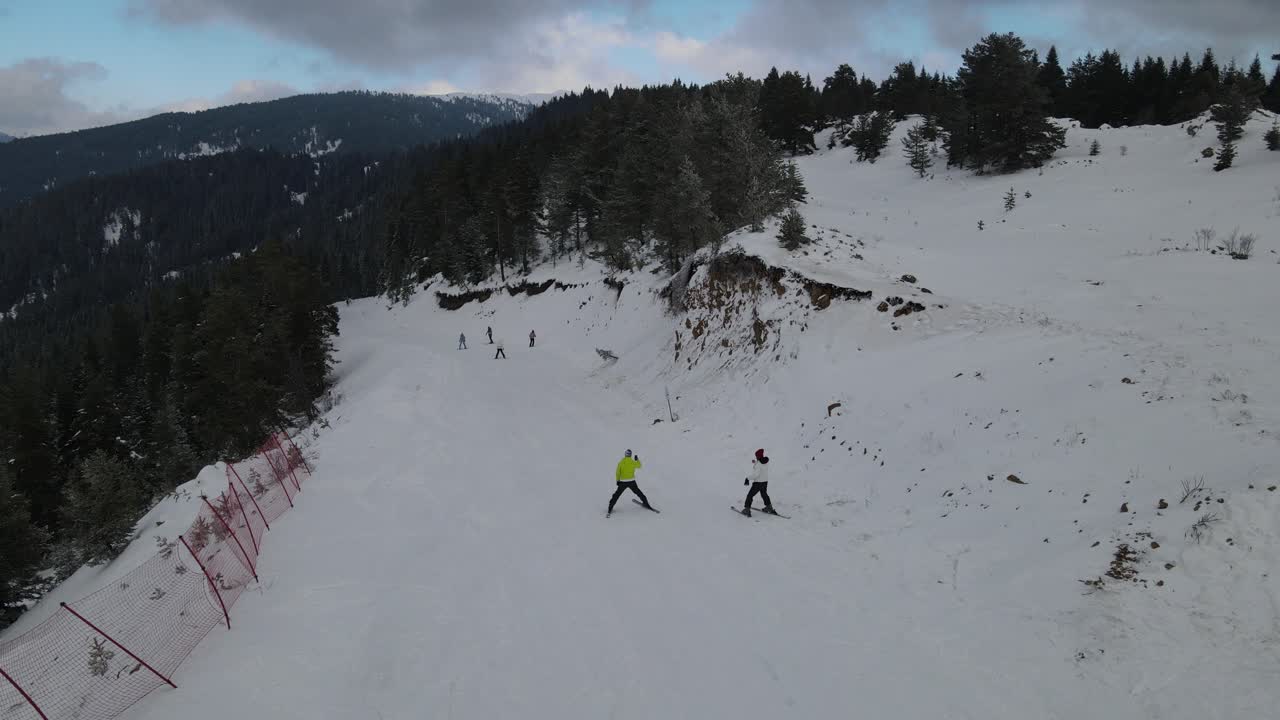 vista aérea del valle de esquí