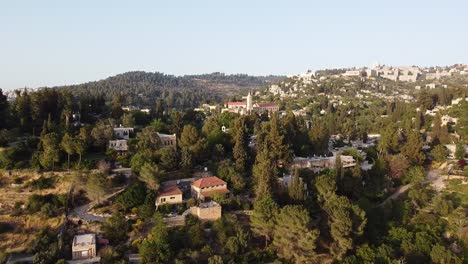 Volando-El.-Drone-En-Un-Karem-Israel