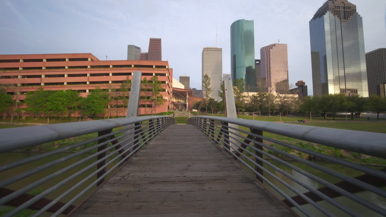 4K Footage of Houston’s Buffalo Bayou Bridge in downtown Houston, Texas