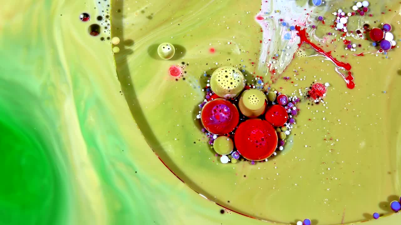 예술 잉크 페인트는 구에서 확산 폭발