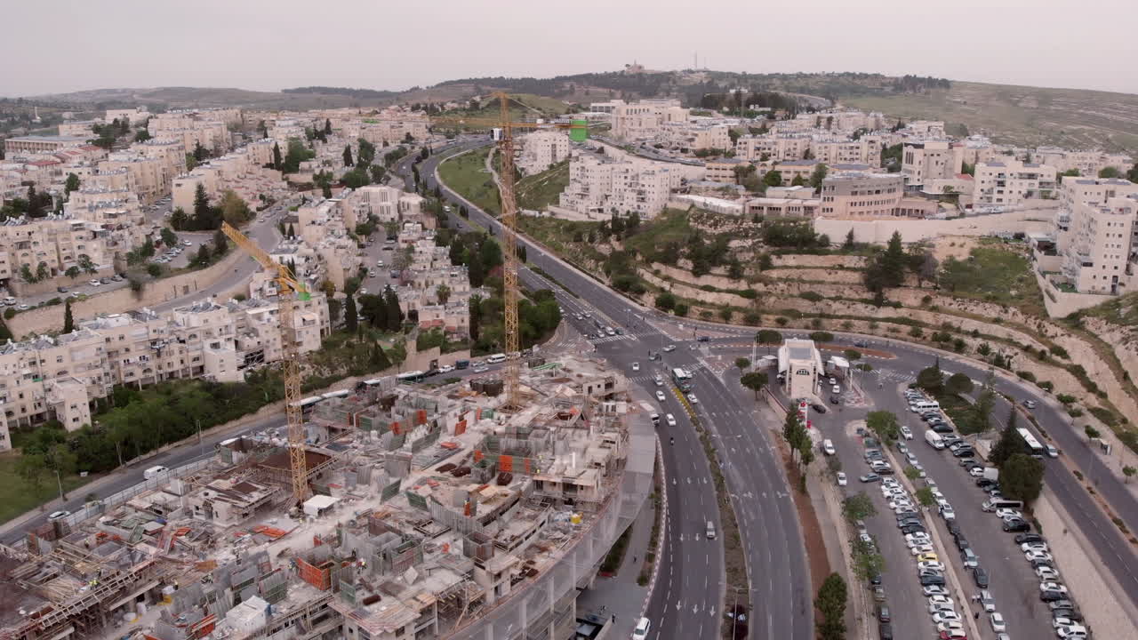 Cantiere edile e gru a Gerusalemme, vista aerea