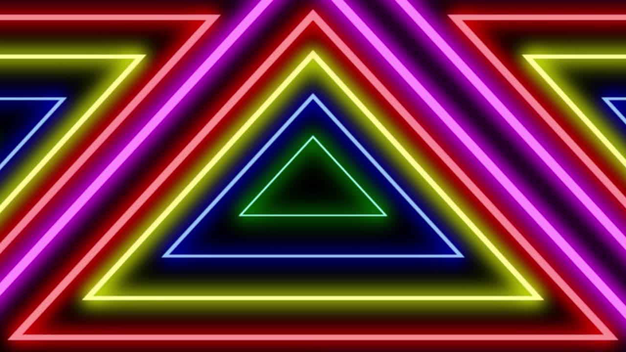 Sfondo astratto con triangoli di luci al neon, animazione in loop. Linee luminose colorate