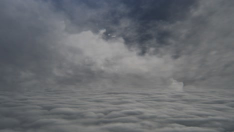 4k-time-lapse-dark-clouds