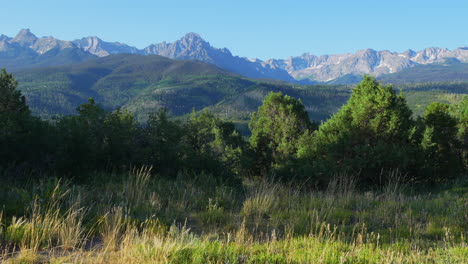 Colorado-sunrise-cinematic-slider-to-the-right-San-Juan-Mountain-Range-14er-Mount-Sniffels-Dallas-peaks-Range-Ridgway-Telluride-Ralph-Lauren-Polo-ranch-Rocky-Mountain-stunning-view-Colorado