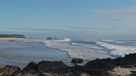 Lifeguards-Of-Vikings-Surf-Life-Saving-Club-At-The-Currumbin-Beach---Lifesavers-In-The-Sea-Of-Gold-Coast,-Queensland---wide-shot