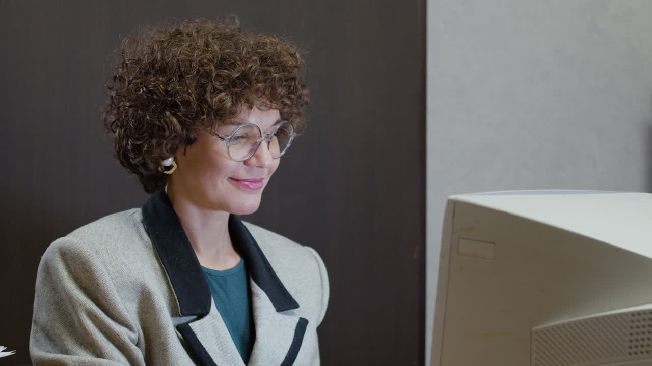 la oficina de la época.