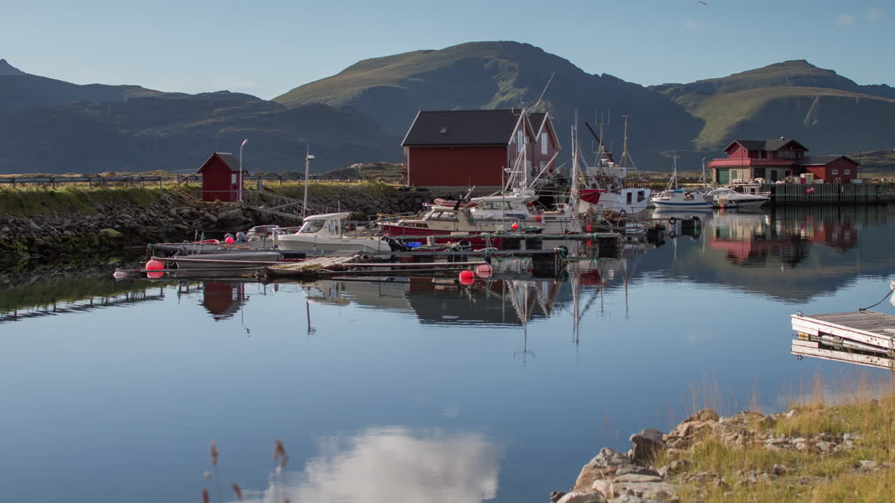 noruega barco reflejo 01