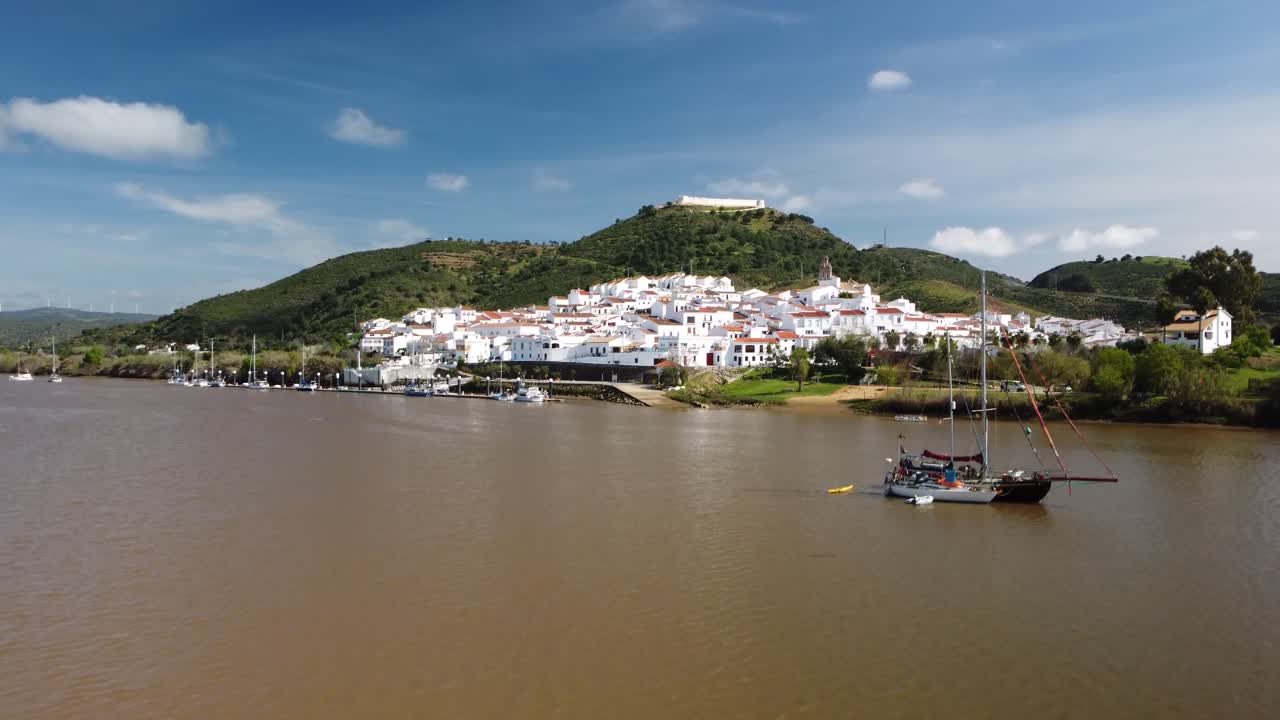 vista aerea en camara lenta de sanlucar de guadiana