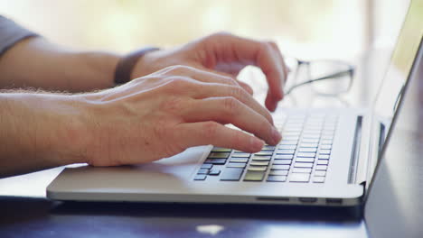 trabajando en su blog