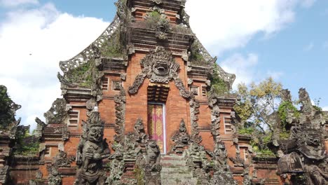 Balinese-Temple-Entrance-Gate-Exotic-Ancient-Stone-Architecture-Bali-Indonesia-Island-of-Gods,-Abiansemal-Regency-Badung